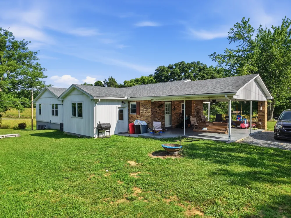 5759 Green Rd Bloomington Springs, TN 38545