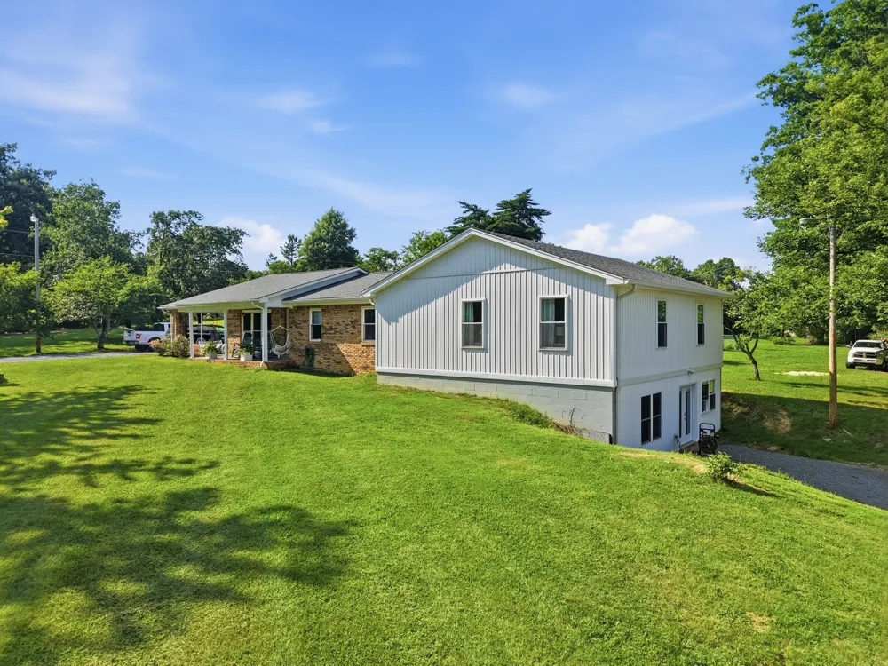 5759 Green Rd Bloomington Springs, TN 38545