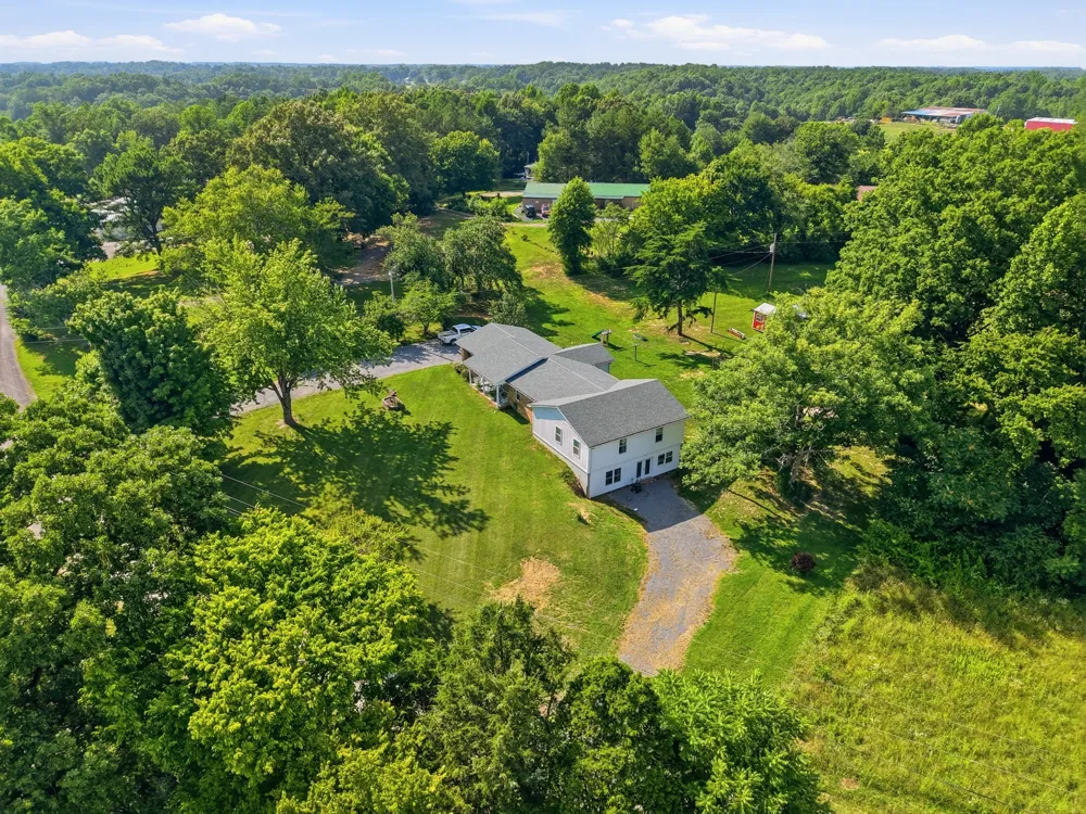 5759 Green Rd Bloomington Springs, TN 38545