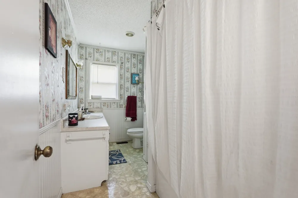 5759 Green Rd Bloomington Springs, TN 38545