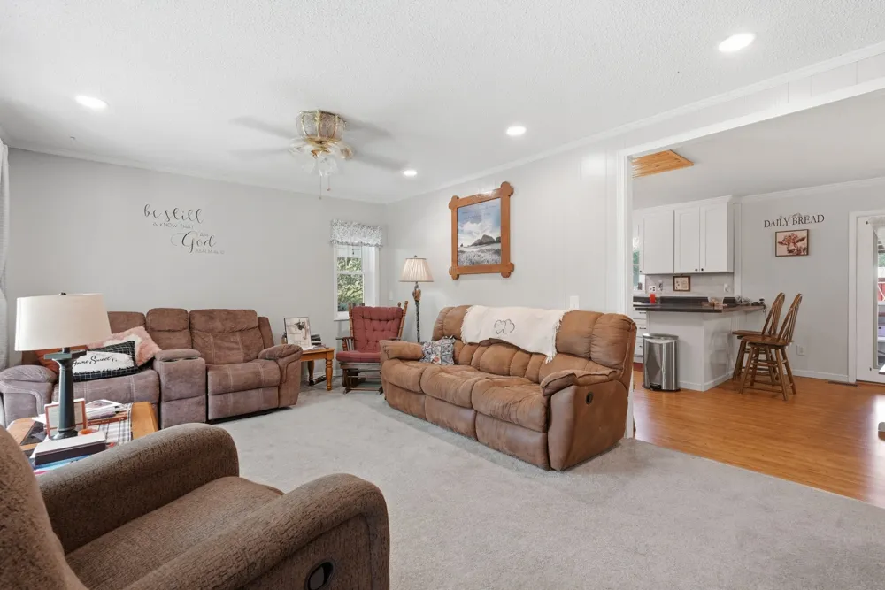 5759 Green Rd Bloomington Springs, TN 38545