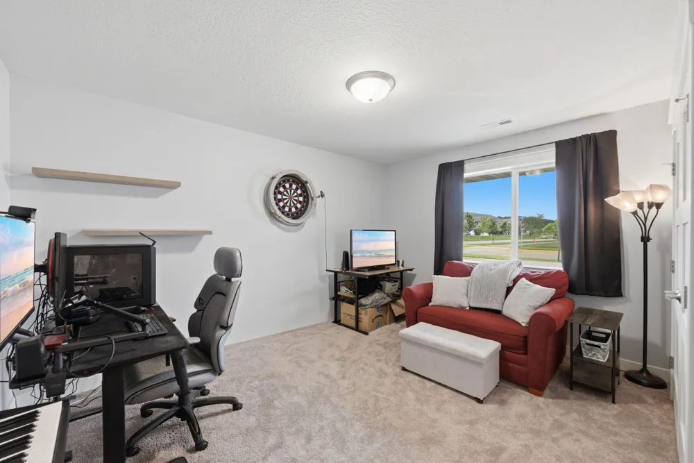 1581 Keanan Lane Altoona, WI 54720