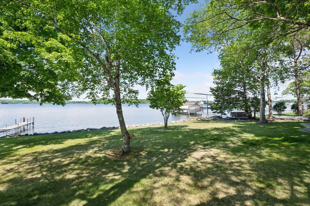 28235 Boulder Circle Excelsior, MN 55331