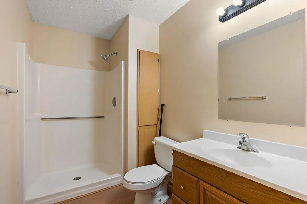 926 Wescott Trail #201 Eagan, MN 55123