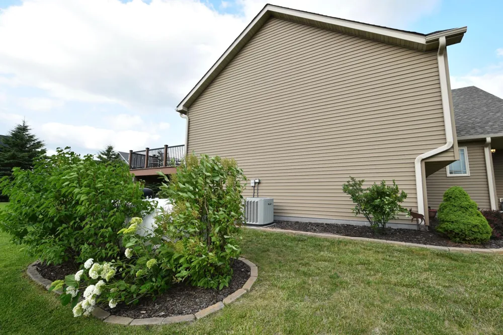 1474 Grand View Lane SE Mazeppa, MN 55956