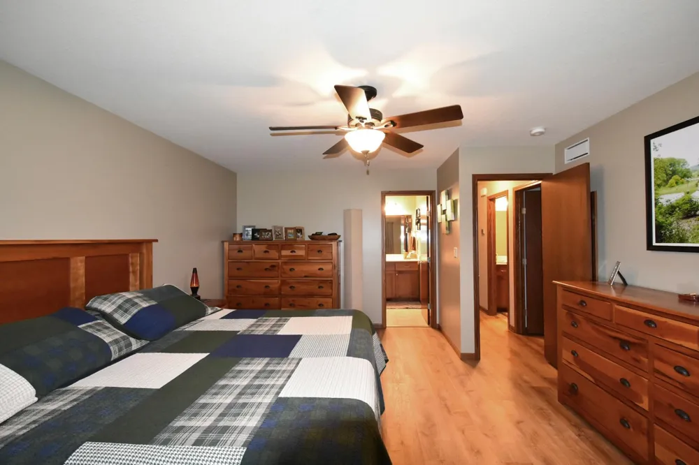 1474 Grand View Lane SE Mazeppa, MN 55956