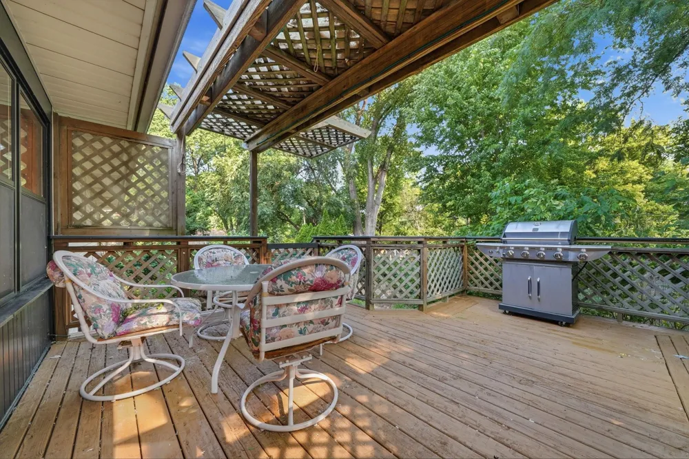 3606 Woodbine Lane Brooklyn Center, MN 55429
