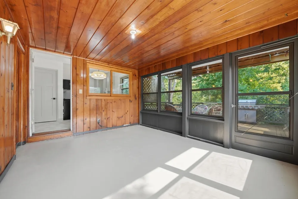 3606 Woodbine Lane Brooklyn Center, MN 55429