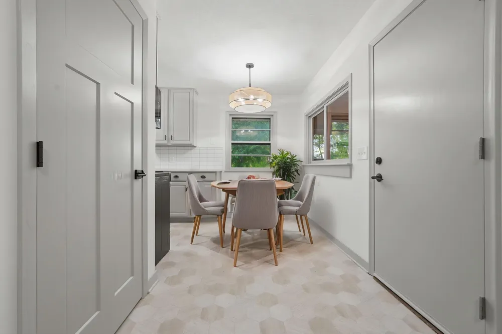 3606 Woodbine Lane Brooklyn Center, MN 55429