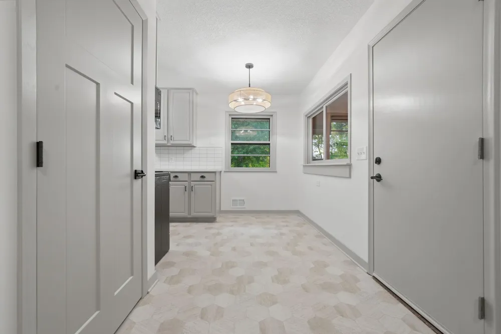 3606 Woodbine Lane Brooklyn Center, MN 55429