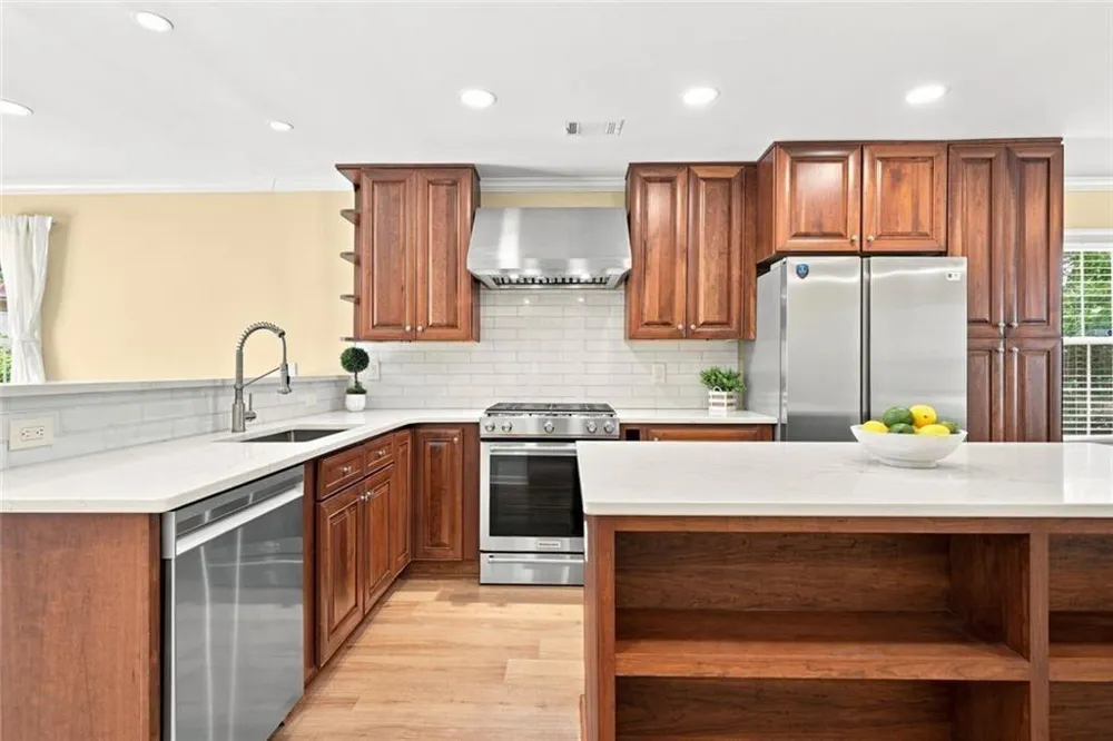 222 Forkner Drive ##10 Decatur, GA 30030