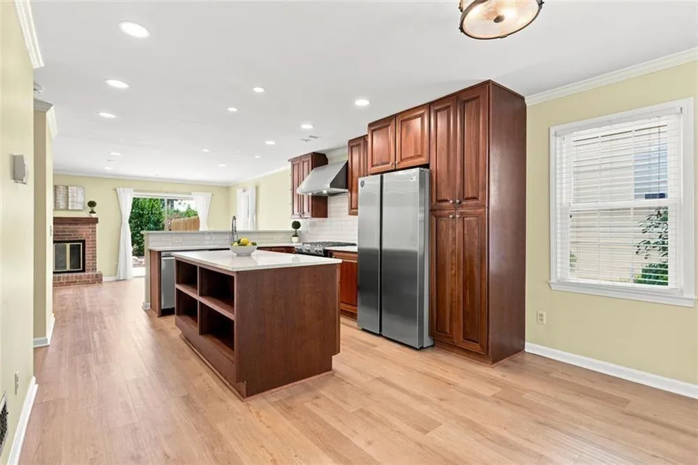 222 Forkner Drive ##10 Decatur, GA 30030