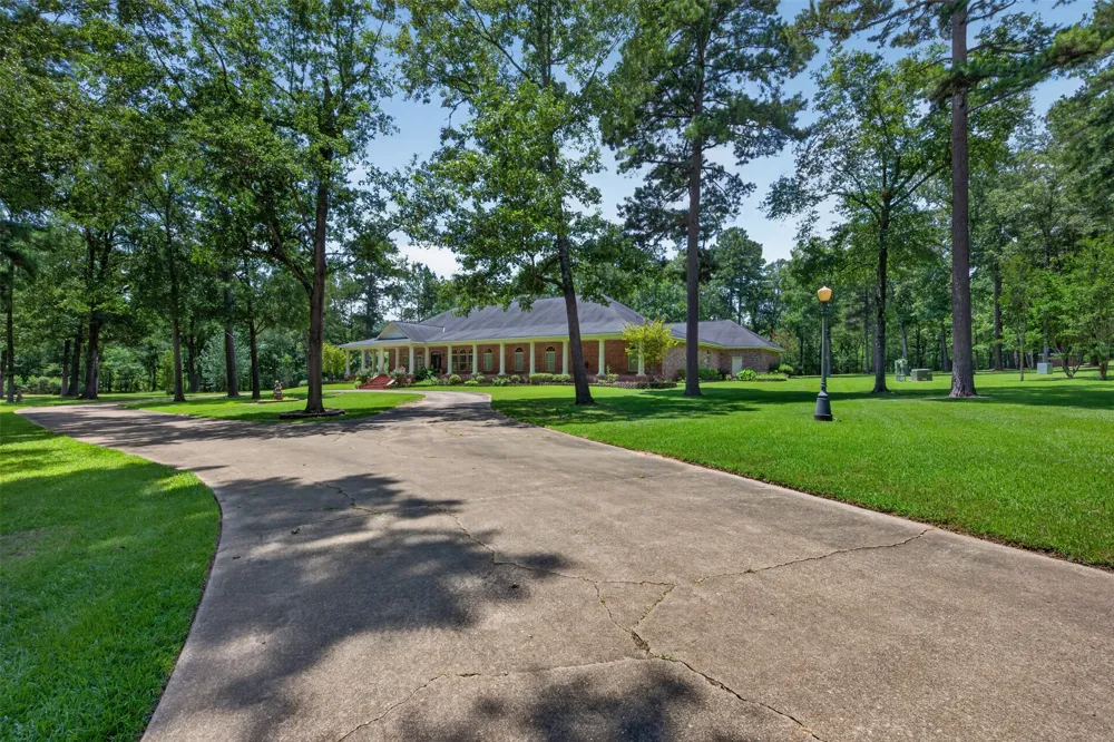 3669 Fountainbleau Road Keithville, LA 71047