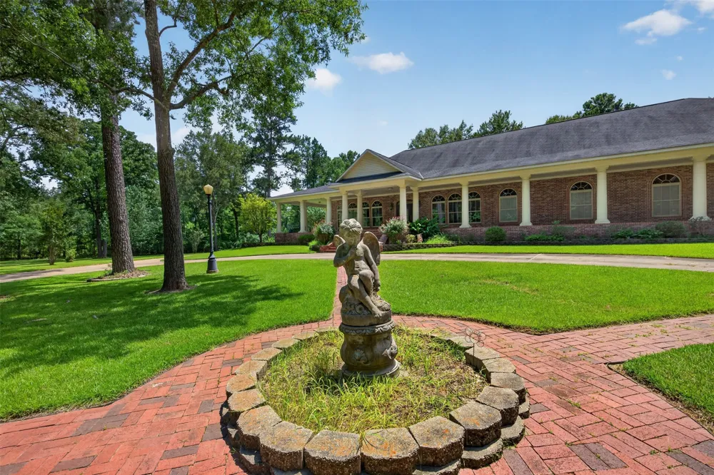 3669 Fountainbleau Road Keithville, LA 71047
