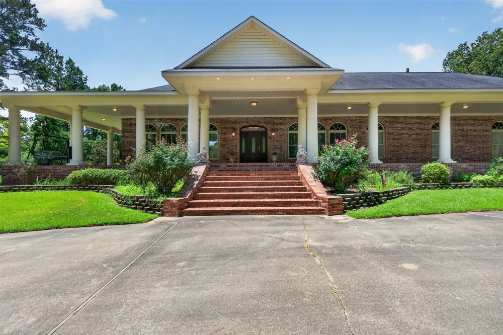 3669 Fountainbleau Road Keithville, LA 71047