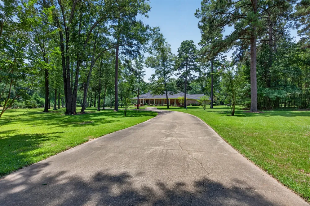 3669 Fountainbleau Road Keithville, LA 71047