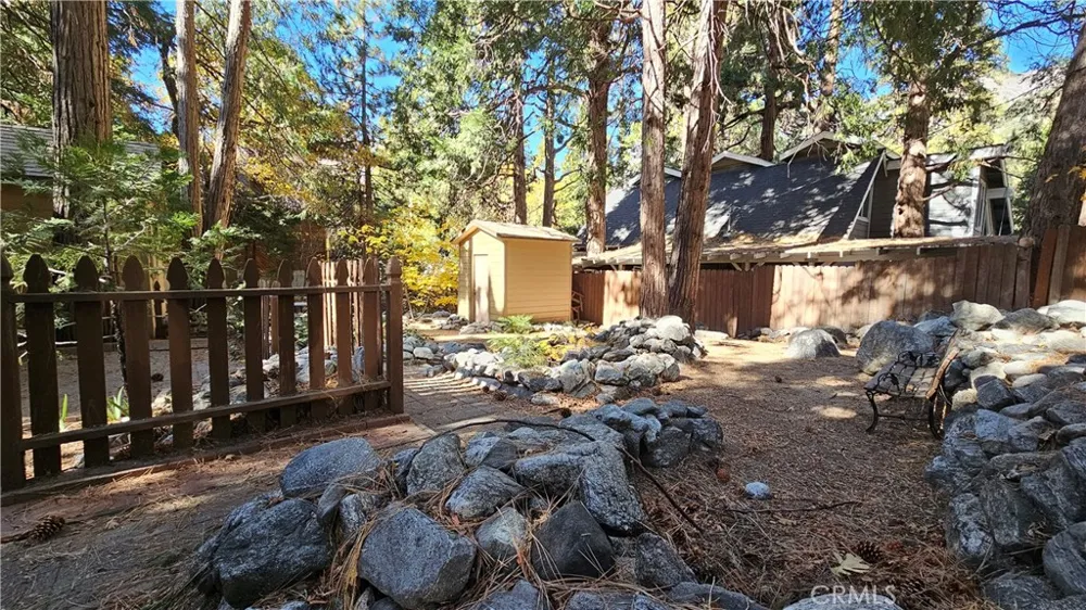 9373 Quercus Forest Falls, CA 92339