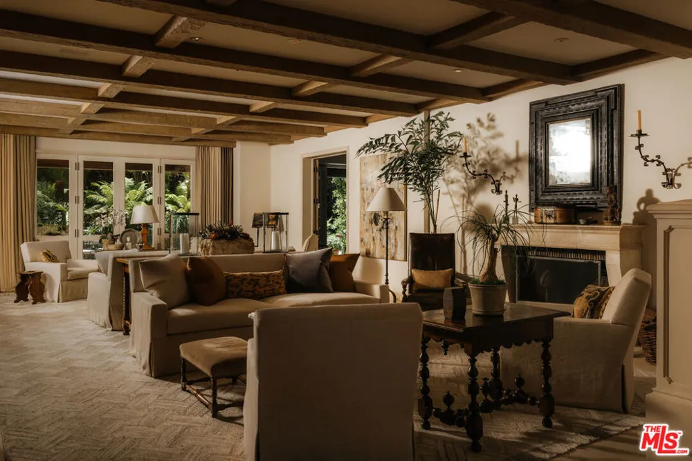 423 Faring Road Los Angeles, CA 90077