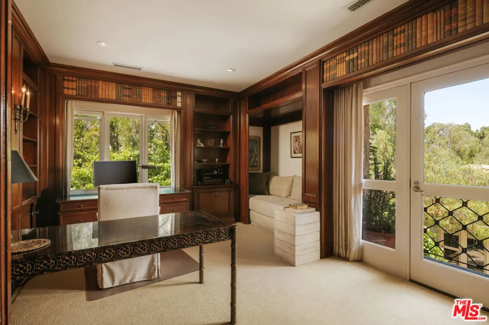 423 Faring Road Los Angeles, CA 90077