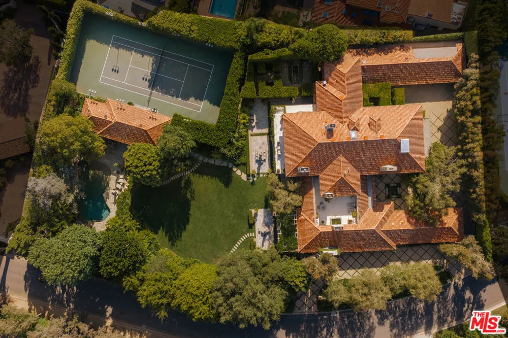 423 Faring Road Los Angeles, CA 90077