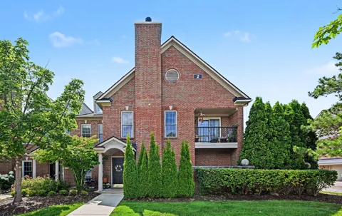 5746 Hampshire Lane