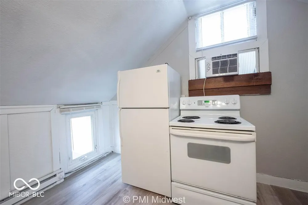 156 W Main Street #c Mooresville, IN 46158