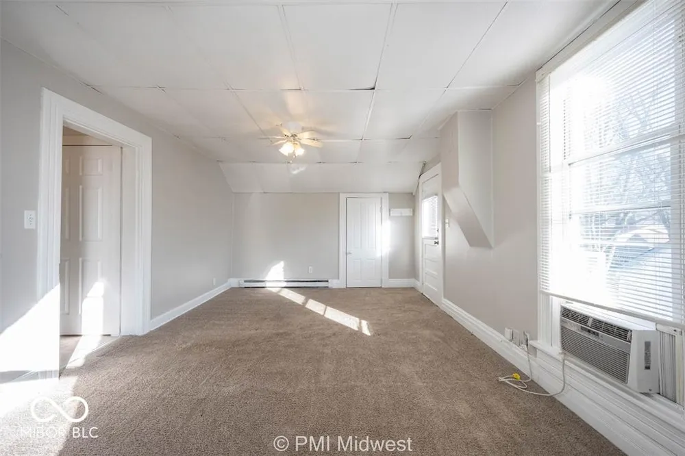 156 W Main Street #c Mooresville, IN 46158
