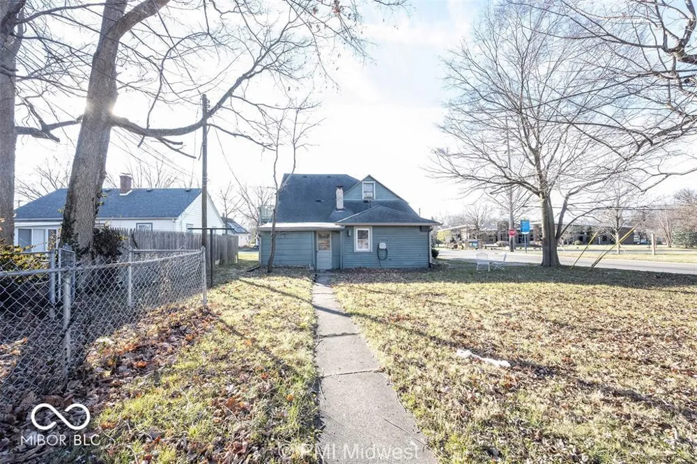 156 W Main Street #c Mooresville, IN 46158