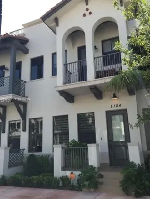 5184 NW 84th Ave