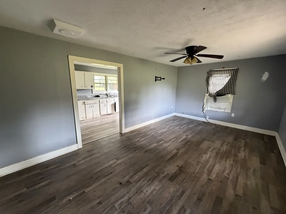 3352 Dunmor Deer Lick Rd Lewisburg, KY 42256