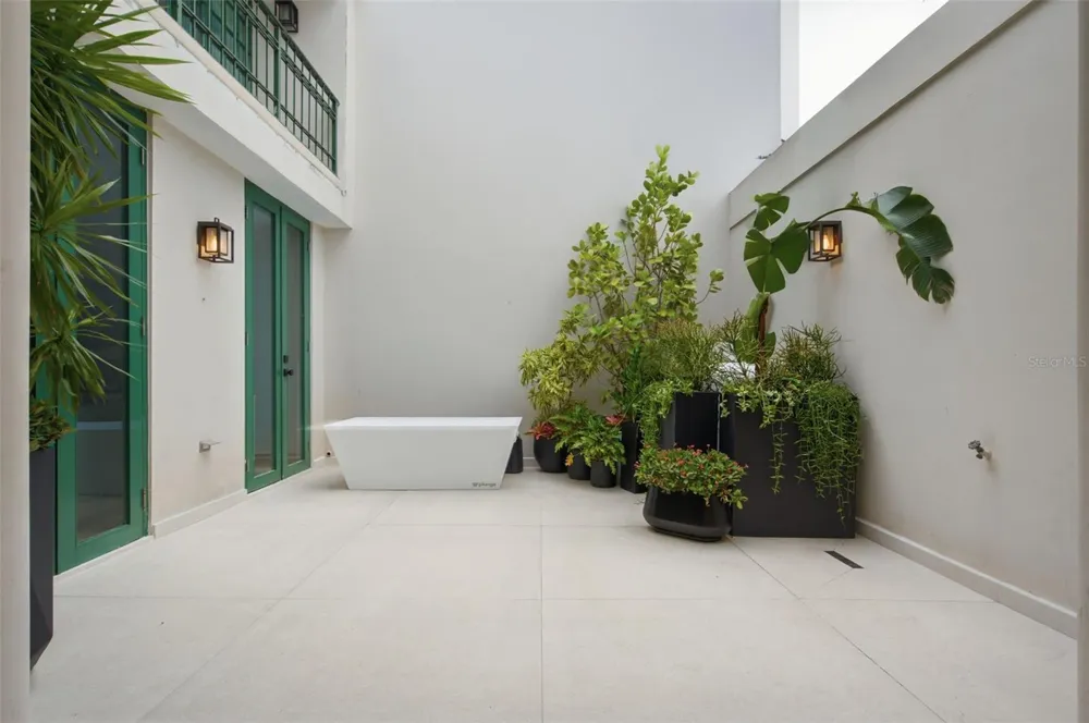 30 CALLE ARENAS Dorado, PR 00646