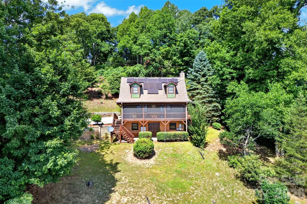 1347 Wipprecht Drive Spruce Pine, NC 28777
