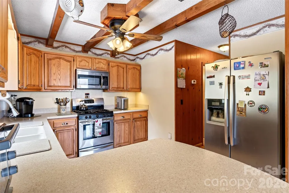 1347 Wipprecht Drive Spruce Pine, NC 28777