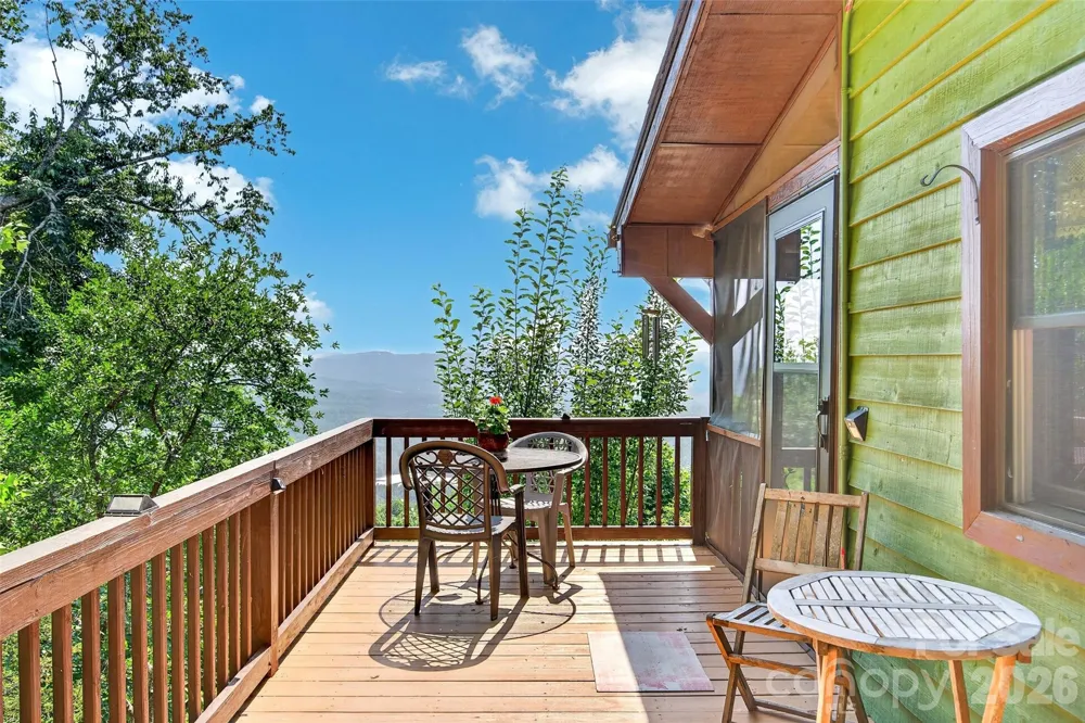 1347 Wipprecht Drive Spruce Pine, NC 28777
