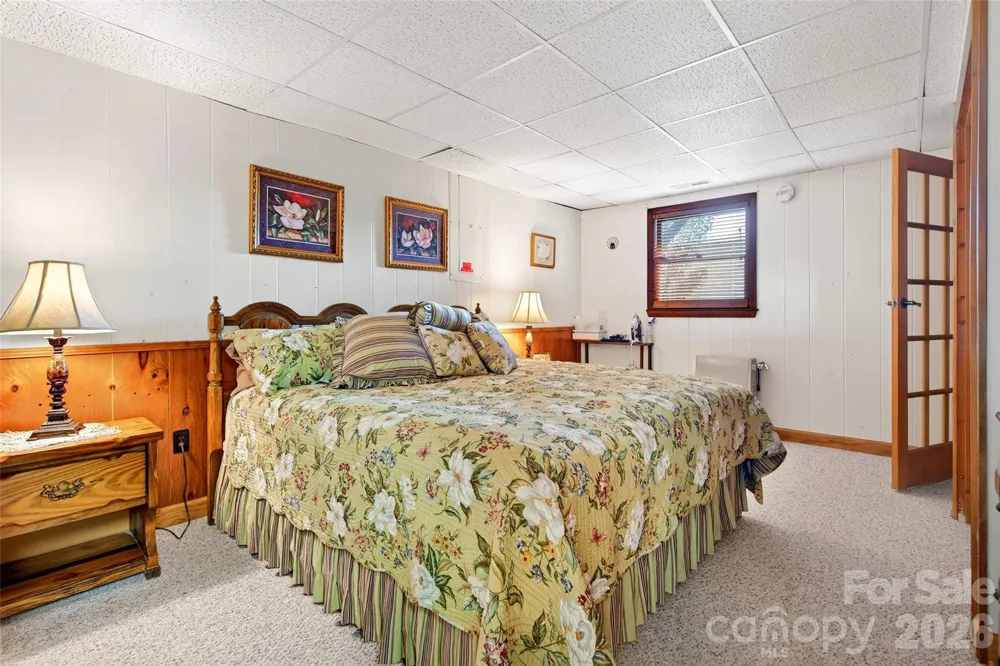 1347 Wipprecht Drive Spruce Pine, NC 28777