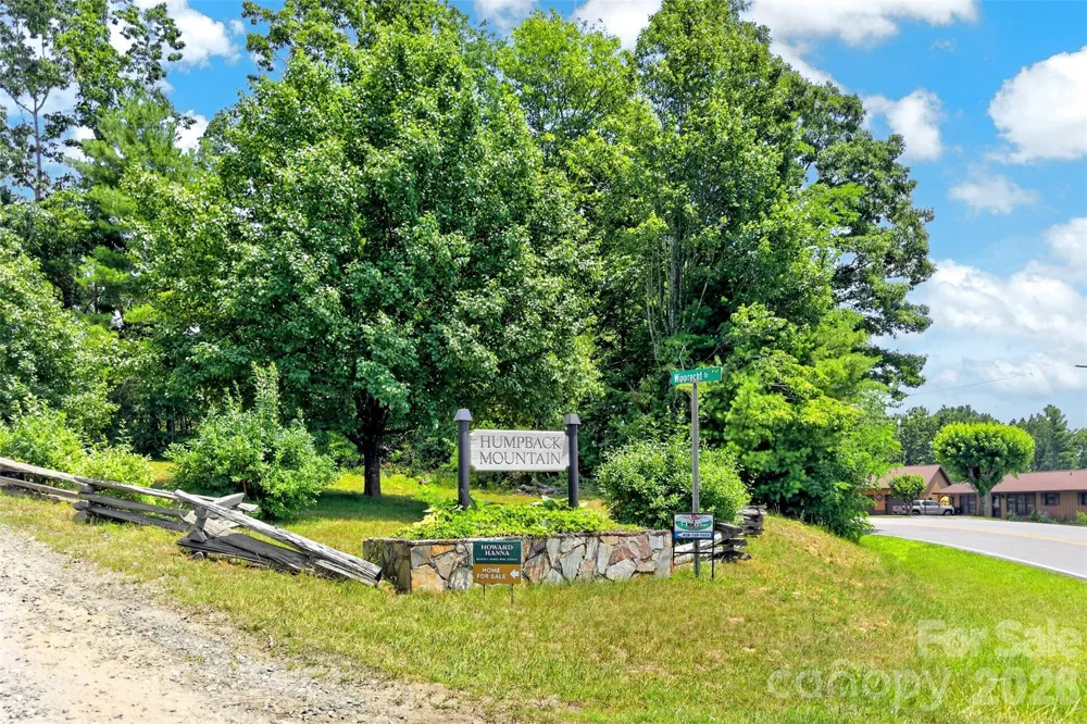 1347 Wipprecht Drive Spruce Pine, NC 28777