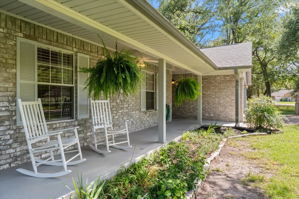 116 Meadowood Road Enchanted Oaks, TX 75156