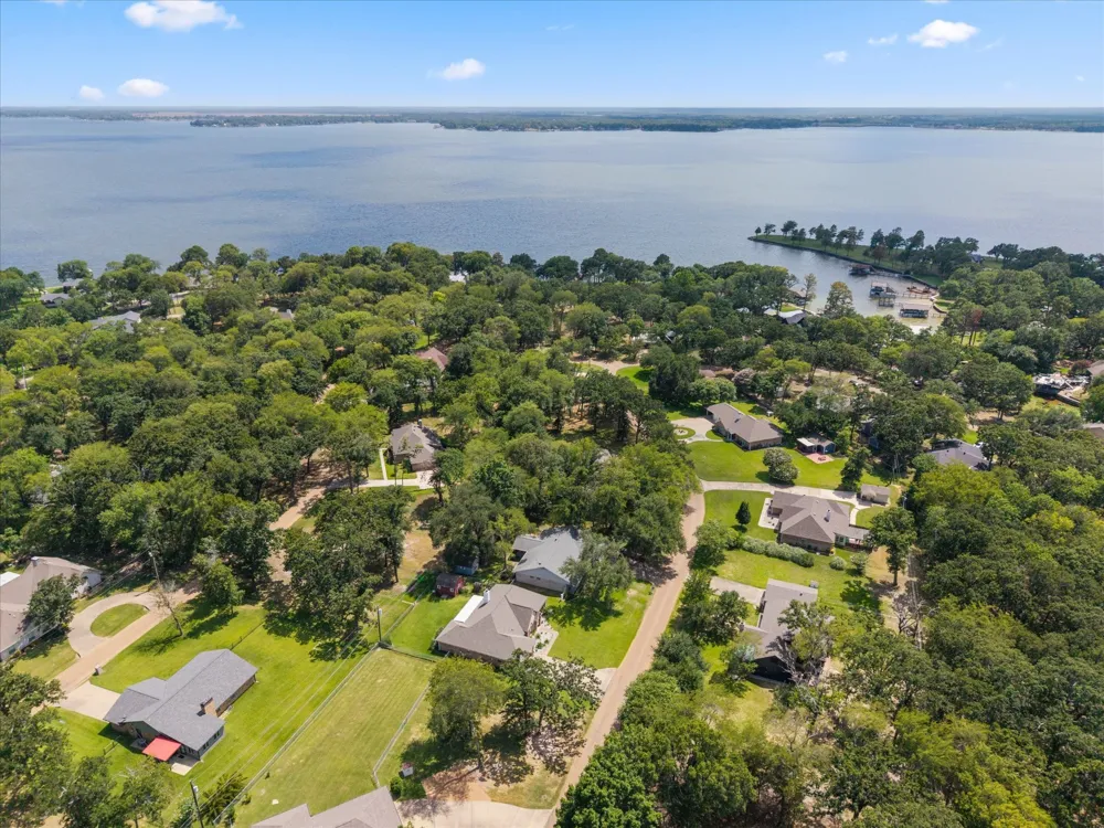 116 Meadowood Road Enchanted Oaks, TX 75156