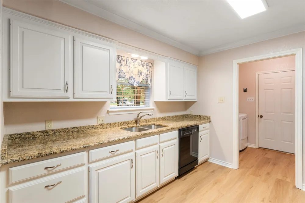116 Meadowood Road Enchanted Oaks, TX 75156