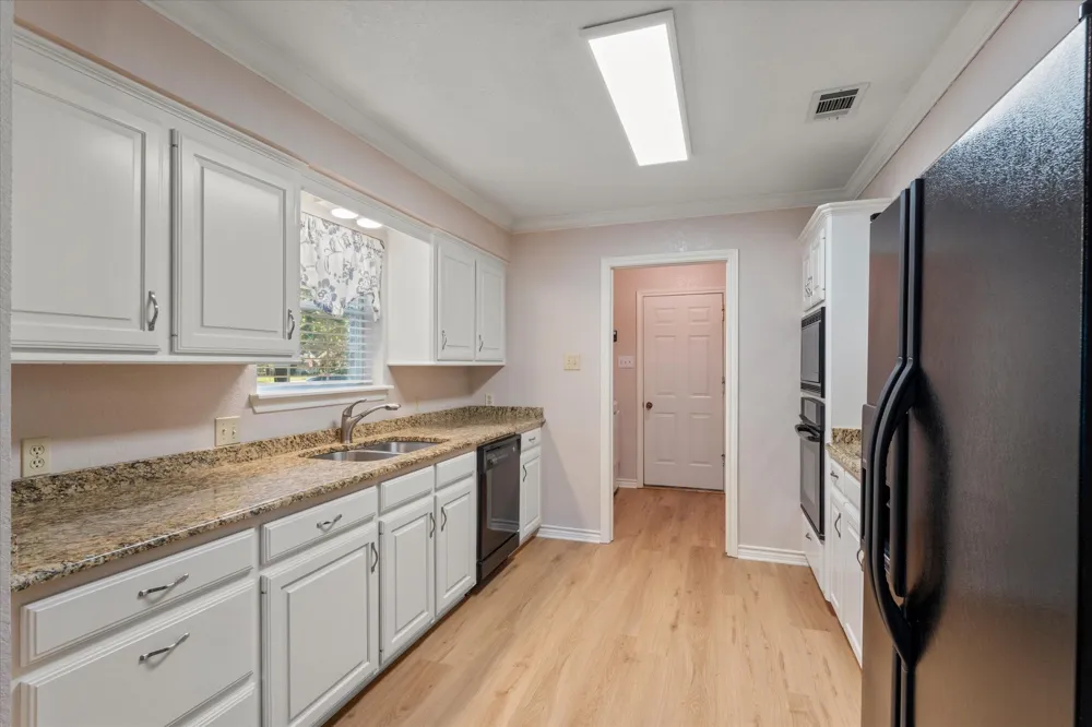 116 Meadowood Road Enchanted Oaks, TX 75156