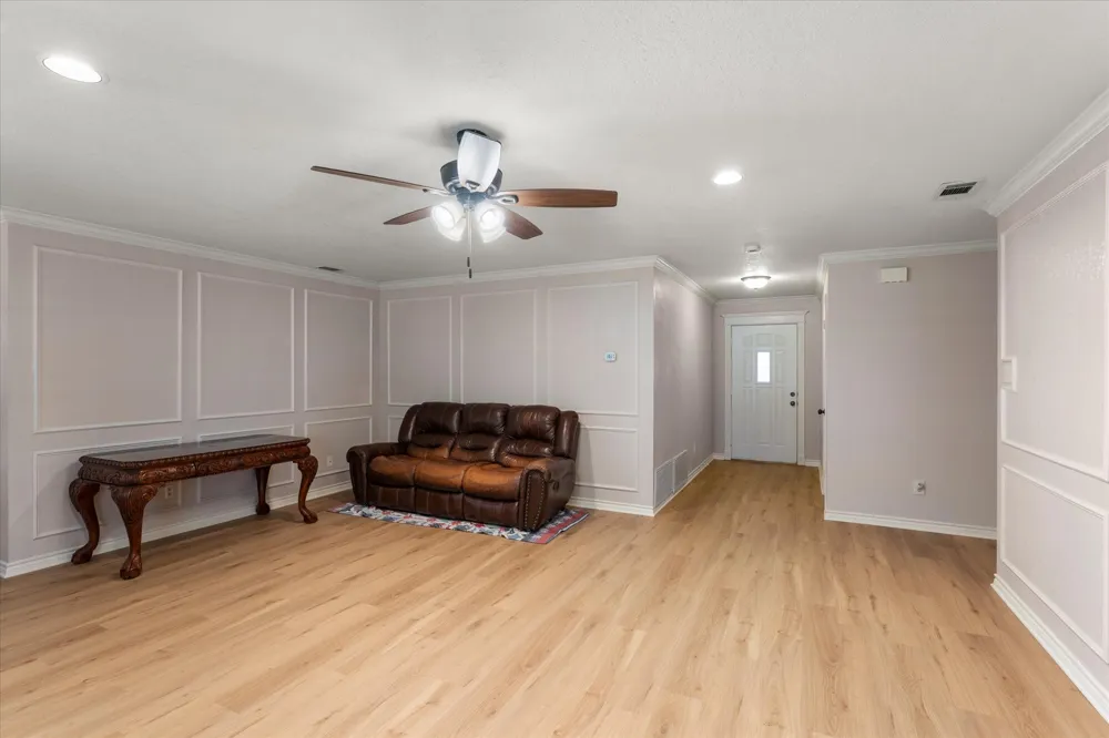 116 Meadowood Road Enchanted Oaks, TX 75156