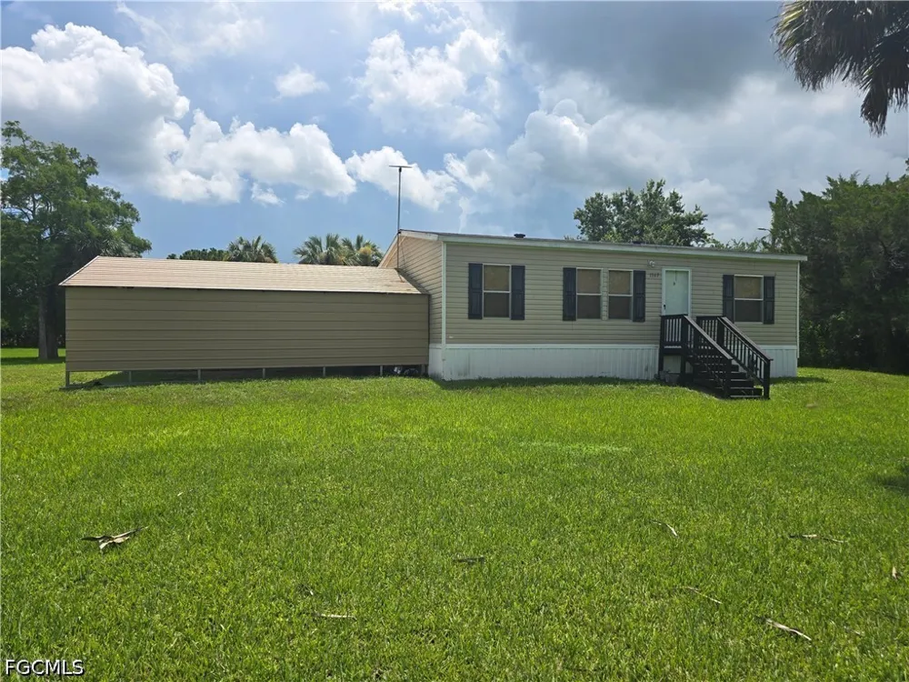 Saddle Lane Moore Haven, FL 33471