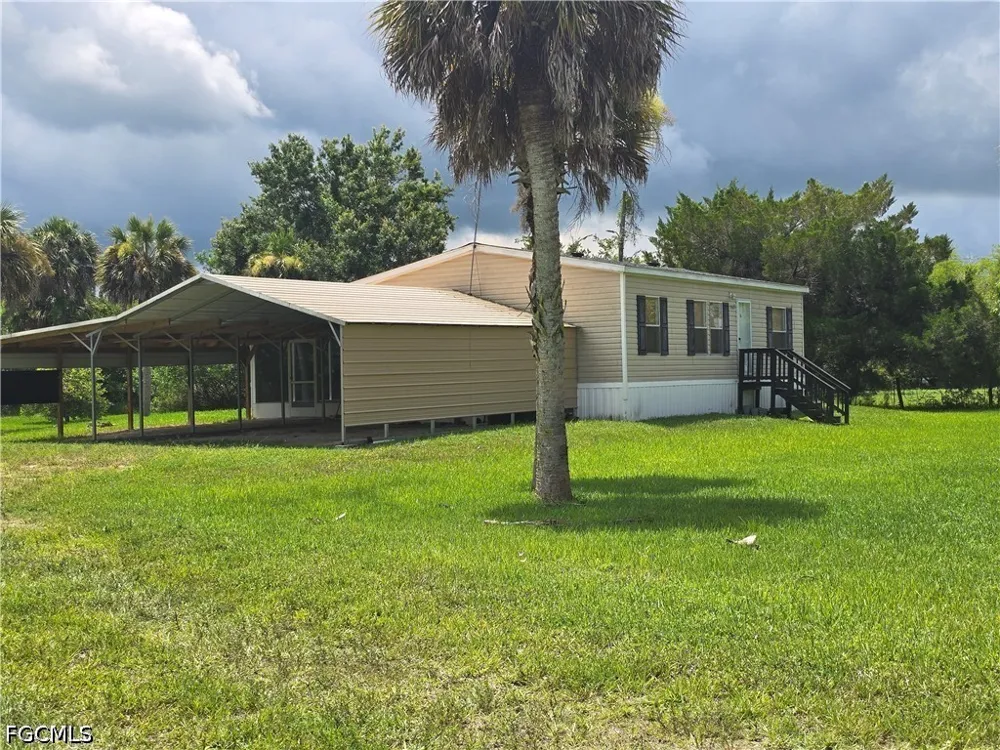 Saddle Lane Moore Haven, FL 33471