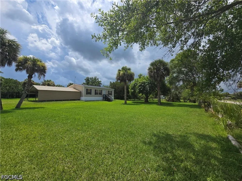 Saddle Lane Moore Haven, FL 33471