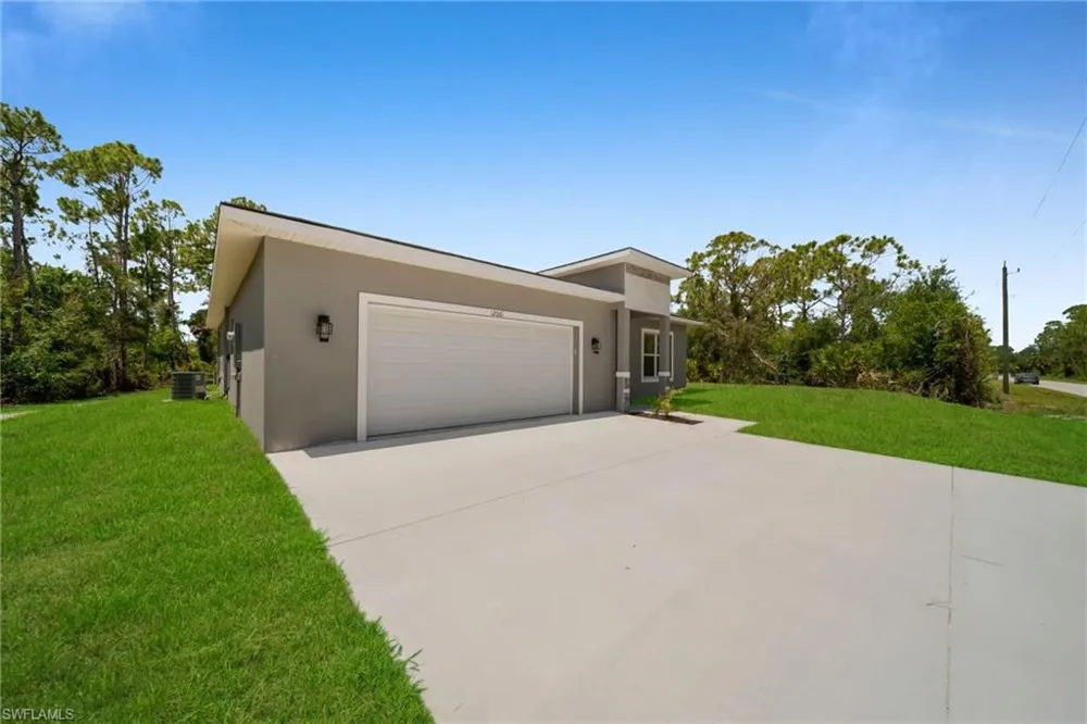 12061 Atoll Avenue Port Charlotte, FL 33981