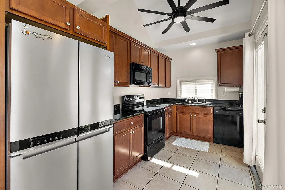 8449 Dixie Highway Ira Township, MI 48023