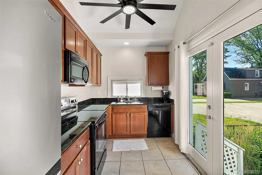 8449 Dixie Highway Ira Township, MI 48023