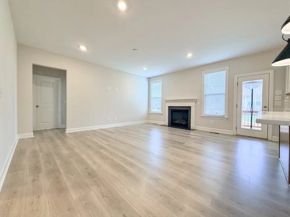 105 Cryer Dr Gallatin, TN 37066