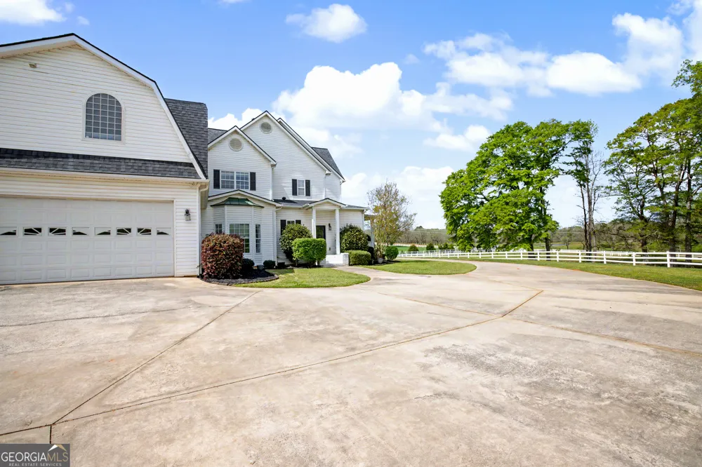 1815 Drew Allen RD Williamson, GA 30292