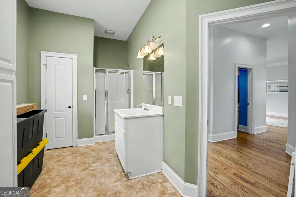 1815 Drew Allen RD Williamson, GA 30292